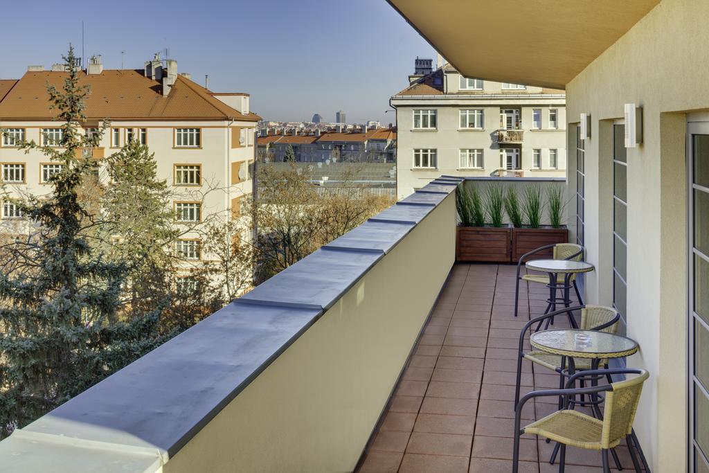 Hotel Oya Praga Exterior foto